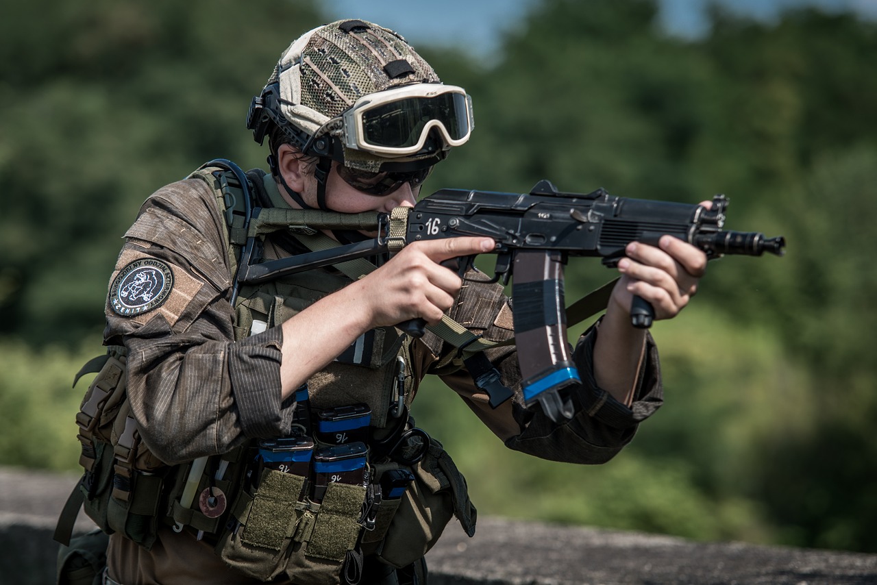 Programy szkoleniowe w strefach militarnych – pełen przewodnik dla zwiedzających obszary ograniczonego dostępu